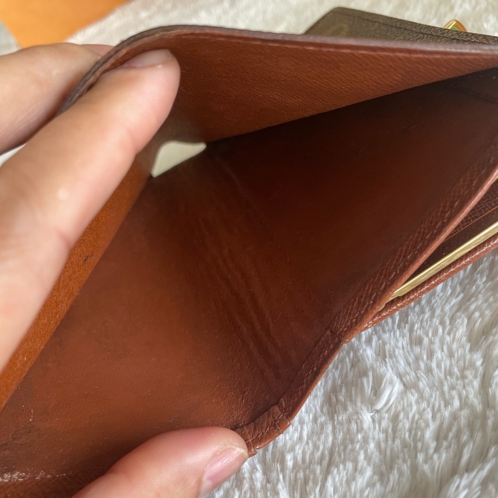 Louis Vuitton kisslock wallet.🤎🤎🤎🩷❤️🩷❤️ - Picture 10 of 16